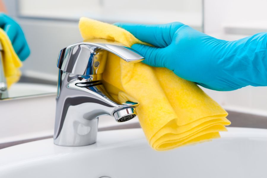 Cleaning services by Glossy Look Services LLC